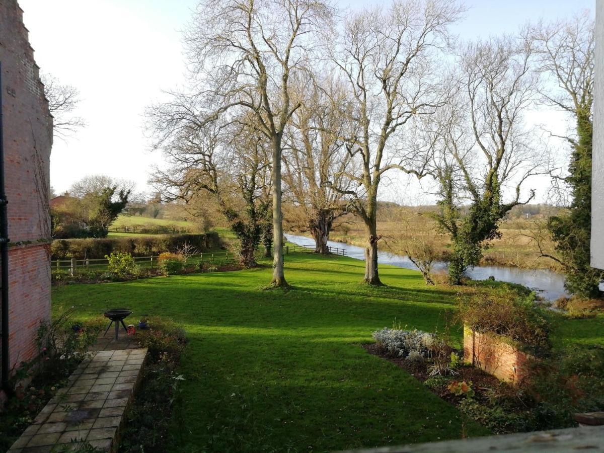 Carrick'S At Castle Farm Hotel Swanton Morley ภายนอก รูปภาพ