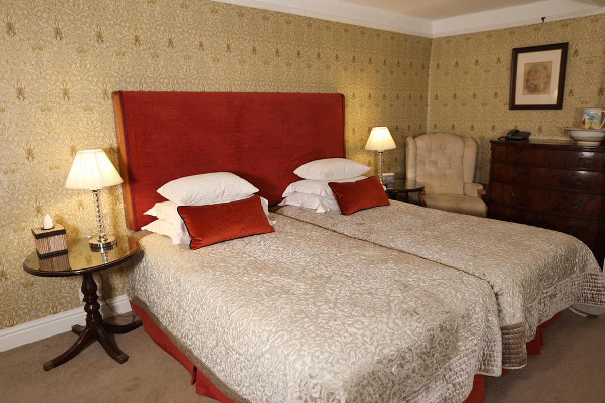Carrick'S At Castle Farm Hotel Swanton Morley ภายนอก รูปภาพ